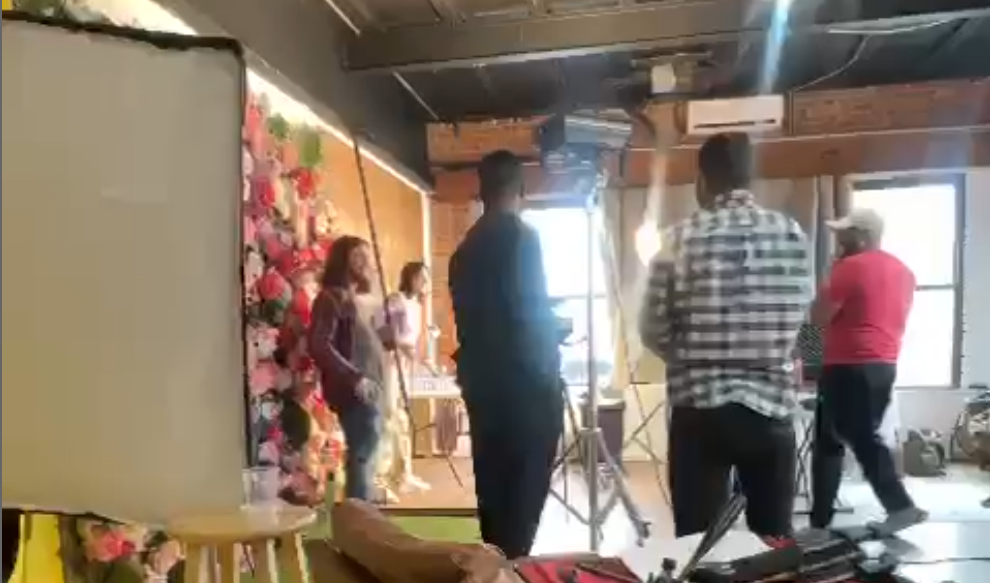 Extras clip 1